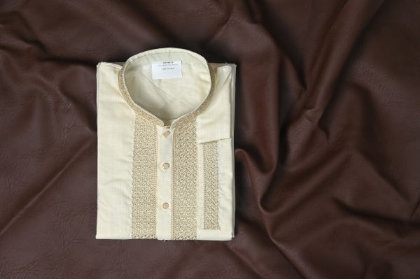 Khandani - Image 2